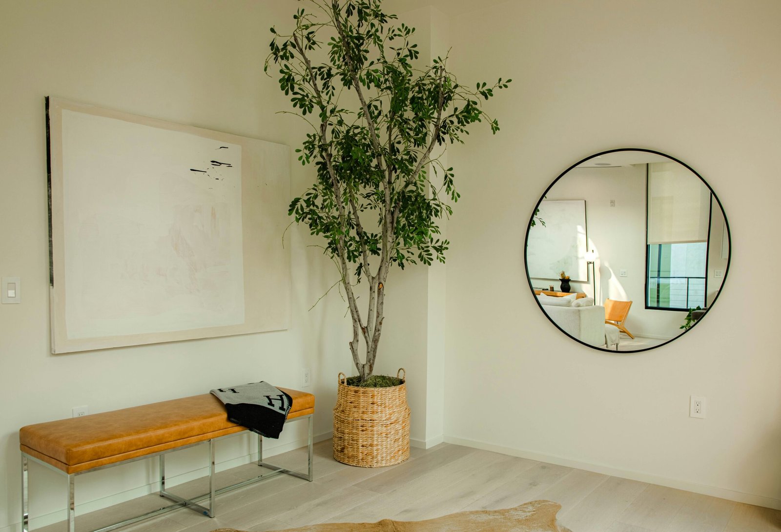 Best Wall Mirrors for Small Spaces & Rooms